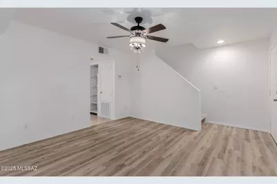 2950 N Alvernon Way #14101, Tucson, AZ 85712 - Photo 2
