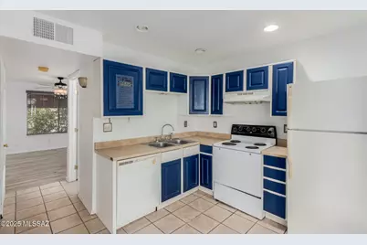 2950 N Alvernon Way #14101, Tucson, AZ 85712 - Photo 8