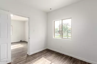 420 W 26th Street, Tucson, AZ 85713 - Photo 16