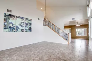 8371 N Amber Burst Dr, Tucson, AZ 85743 - Photo 4