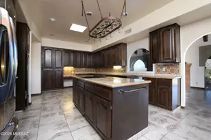 8528 N Nob Hill Dr, Tucson, AZ 85742 - Photo 26