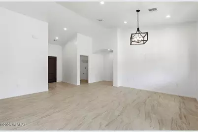 97 Circulo Penjamo, Rio Rico, AZ 85648 - Photo 6