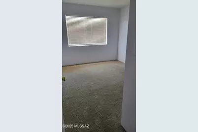 1967 N Camino Serna #UNIT D, Tucson, AZ 85715 - Photo 12