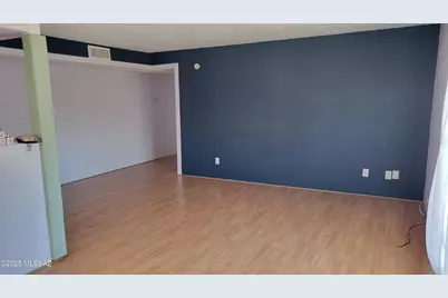 1967 N Camino Serna #UNIT D, Tucson, AZ 85715 - Photo 4