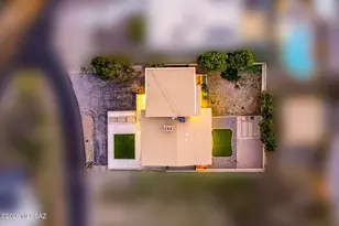 220 S Clausen Cir, Tucson, AZ 85745 - Photo 30