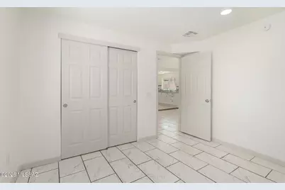 2429 E Cameron Vista, Tucson, AZ 85713 - Photo 18