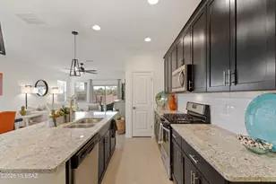 812 E Catwalk Pl, Sahuarita, AZ 85629 - Photo 10