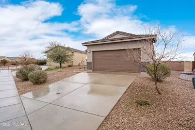 812 E Catwalk Place, Sahuarita, AZ 85629 - Photo 2