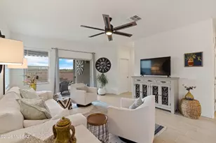 812 E Catwalk Pl, Sahuarita, AZ 85629 - Photo 14