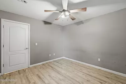 9483 S Crowley Brothers Drive, Tucson, AZ 85747 - Photo 18