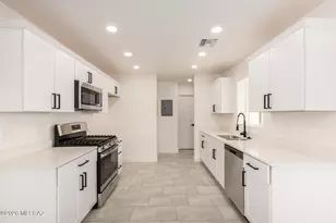 417 S Kenyon Dr, Tucson, AZ 85710 - Photo 10