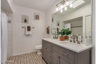 7672 E Sabino Vista Drive, Tucson, AZ 85750 - Photo 20