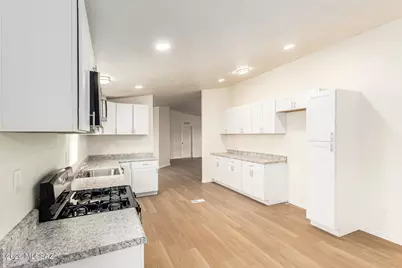 12823 W Crystal Rose Lane, Tucson, AZ 85743 - Photo 16