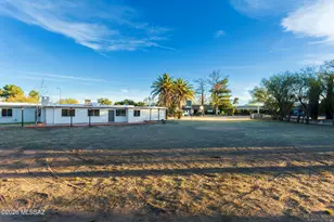 1714 W Meadow Hills Dr, Nogales, AZ 85621 - Photo 46