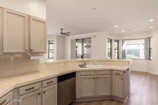 496 W Knotwood St, Green Valley, AZ 85614 - Photo 16