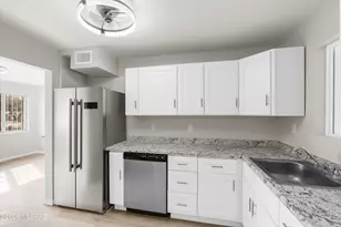 3945 E Glenn St, Tucson, AZ 85712 - Photo 8