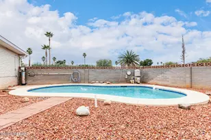 1535 S Rocky Mountain Dr, Tucson, AZ 85710 - Photo 30