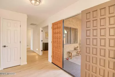 1148 E Camino Diestro, Oro Valley, AZ 85704 - Photo 4