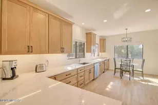 1148 E Camino Diestro, Oro Valley, AZ 85704 - Photo 8