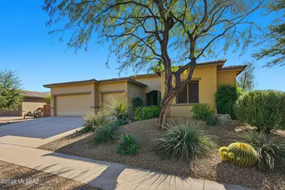 11744 N Mesquite Hollow Drive, Oro Valley, AZ 85737 - Photo 2