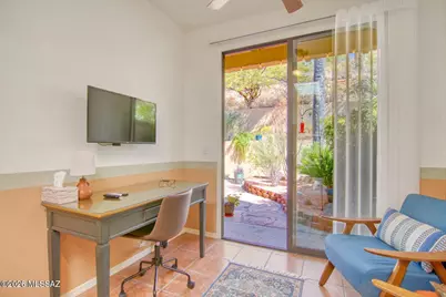 1223 E Camino Diestro, Oro Valley, AZ 85704 - Photo 16