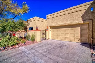 1223 E Camino Diestro, Oro Valley, AZ 85704 - Photo 2