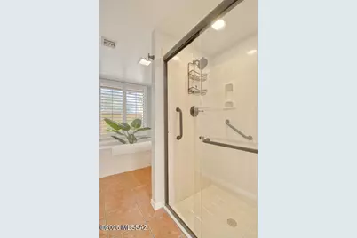 1223 E Camino Diestro, Oro Valley, AZ 85704 - Photo 24