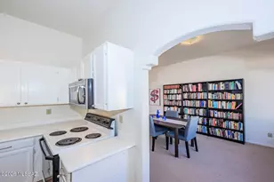 6549 N Shadow Run Dr, Tucson, AZ 85704 - Photo 14