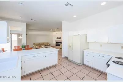 6549 N Shadow Run Drive, Tucson, AZ 85704 - Photo 18