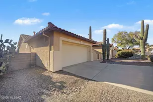 8730 N Walter Hagen Dr, Tucson, AZ 85742 - Photo 14
