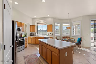11871 N Potosi Point Drive, Tucson, AZ 85737 - Photo 6