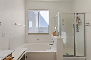 11871 N Potosi Point Dr, Tucson, AZ 85737 - Photo 16