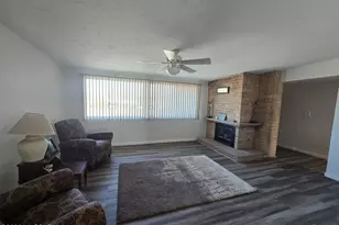 8556 E Kenyon Dr, Tucson, AZ 85710 - Photo 2