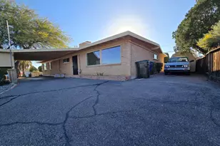 8556 E Kenyon Dr, Tucson, AZ 85710 - Photo 32