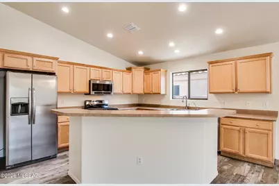 6765 W Copperwood Way, Tucson, AZ 85757 - Photo 2