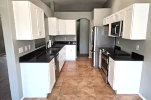 8832 N Mesquite Bluffs Pl, Tucson, AZ 85742 - Photo 10