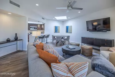 8561 E Glenview Drive #547, Tucson, AZ 85750 - Photo 4