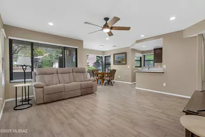 5855 N Kolb Road #6101, Tucson, AZ 85750 - Photo 8