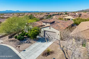 6640 W Whispering Windmill Ln, Marana, AZ 85658 - Photo 18