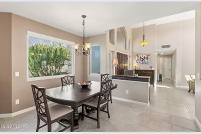 10198 N Carristo Drive, Oro Valley, AZ 85737 - Photo 8