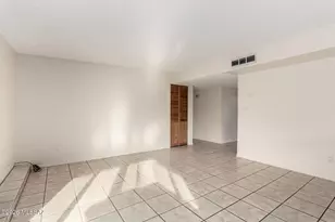 517 N Sarnoff Dr, Tucson, AZ 85710 - Photo 10