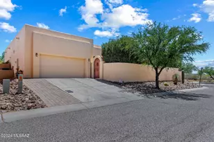 10534 E George Brookbank Pl, Tucson, AZ 85747 - Photo 1