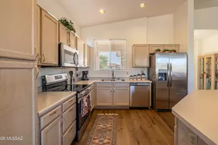 1942 W Amblemorn Dr, Green Valley, AZ 85622 - Photo 8