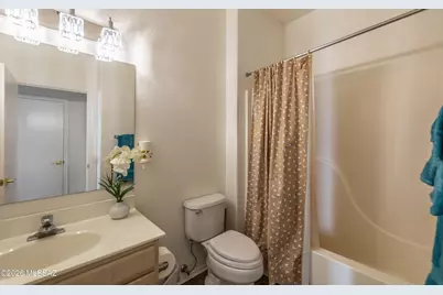 1942 W Amblemorn Drive, Green Valley, AZ 85622 - Photo 18