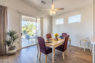 1942 W Amblemorn Dr, Green Valley, AZ 85622 - Photo 6