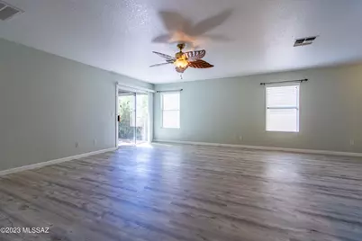 7753 W Oak Stream Road, Tucson, AZ 85743 - Photo 10