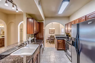 2550 E River Road #14202, Tucson, AZ 85718 - Photo 8