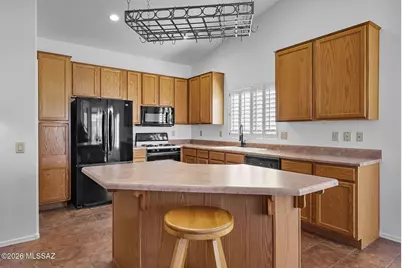 1955 E Cliff Swallow Trail, Green Valley, AZ 85614 - Photo 12