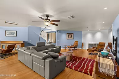 2301 E Greenlee Road, Tucson, AZ 85719 - Photo 8