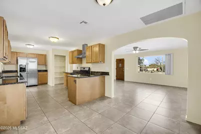 702 N Irving Circle, Tucson, AZ 85711 - Photo 14